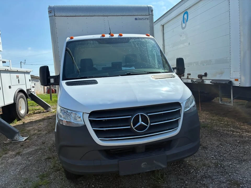 2019 Mercedes-Benz VS30 Sprinter - Image 2 of 11