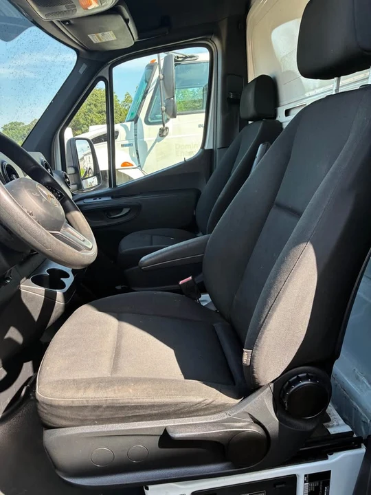 2019 Mercedes-Benz VS30 Sprinter - Image 9 of 11