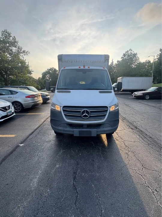 2019 Mercedes-Benz VS30 Sprinter - Image 2 of 12
