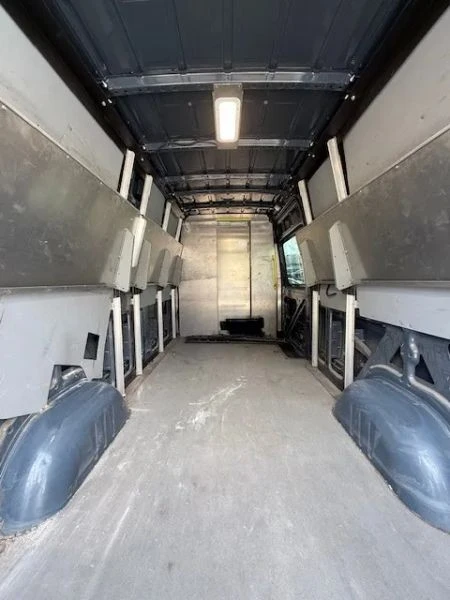 2019 Mercedes-Benz VS30 Sprinter - Image 11 of 12