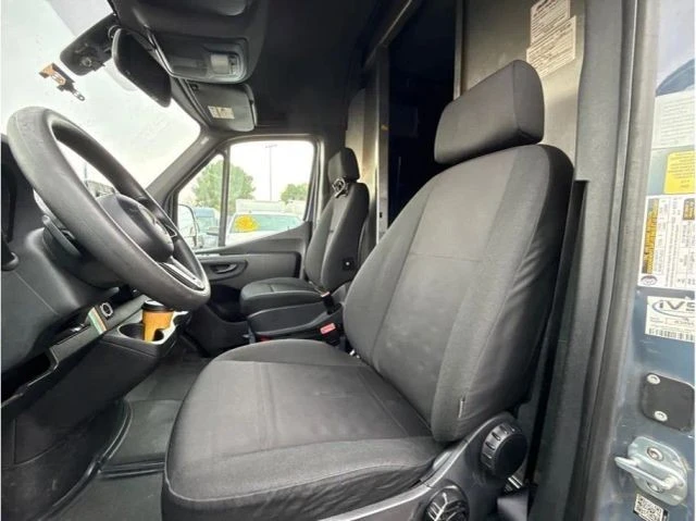 2019 Mercedes-Benz VS30 Sprinter - Image 8 of 9