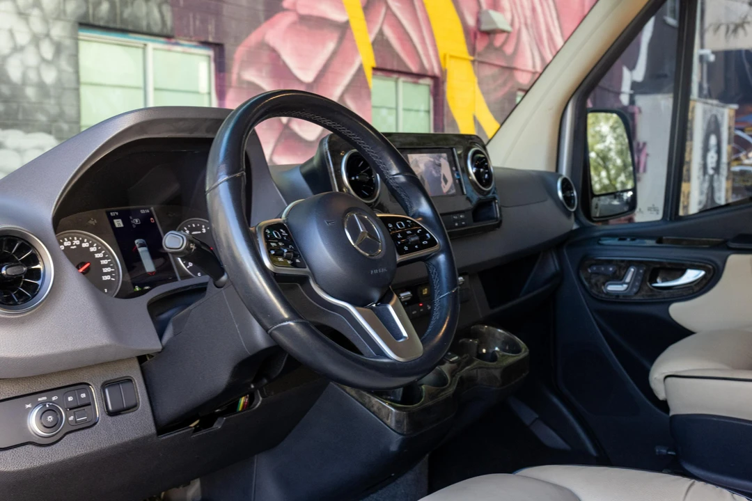 2019 Mercedes-Benz VS30 Sprinter - Image 24 of 31