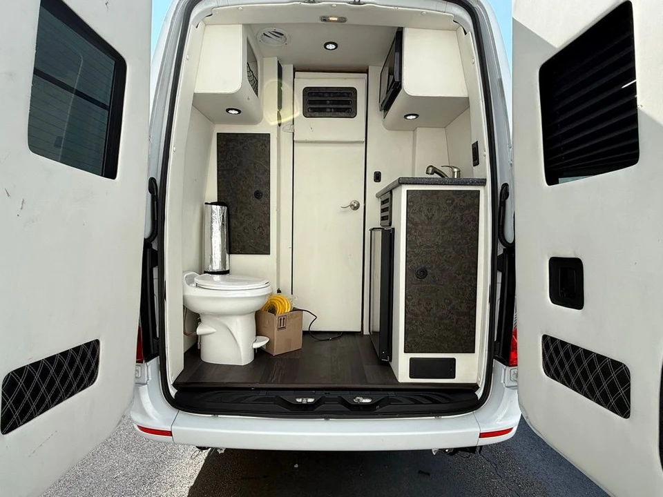 2019 Mercedes-Benz VS30 Sprinter - Image 12 of 12