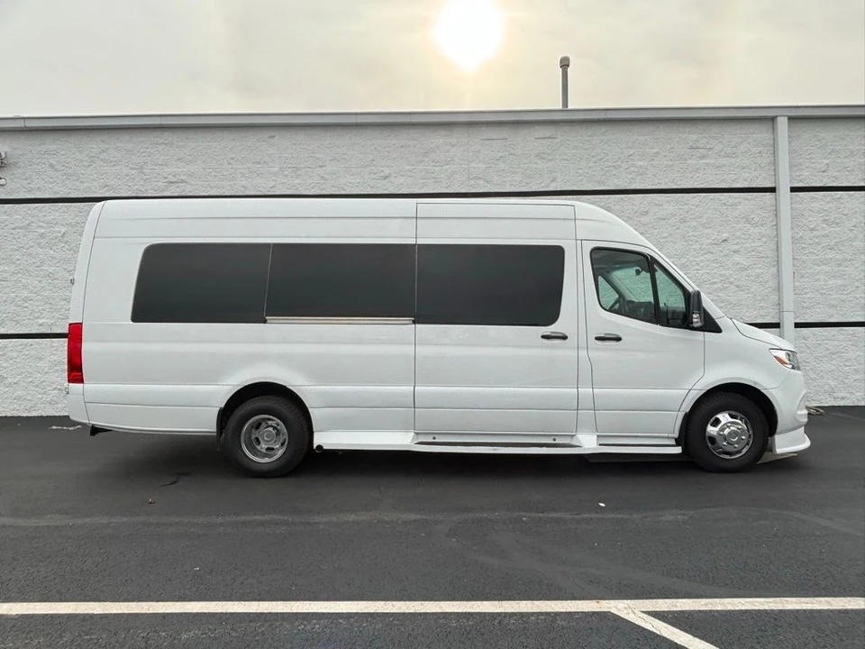 2019 Mercedes-Benz VS30 Sprinter - Image 5 of 12