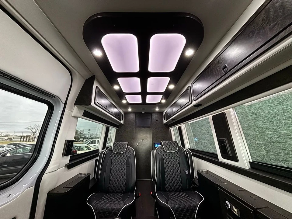 2019 Mercedes-Benz VS30 Sprinter - Image 4 of 21
