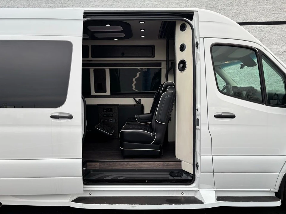 2019 Mercedes-Benz VS30 Sprinter - Image 7 of 21