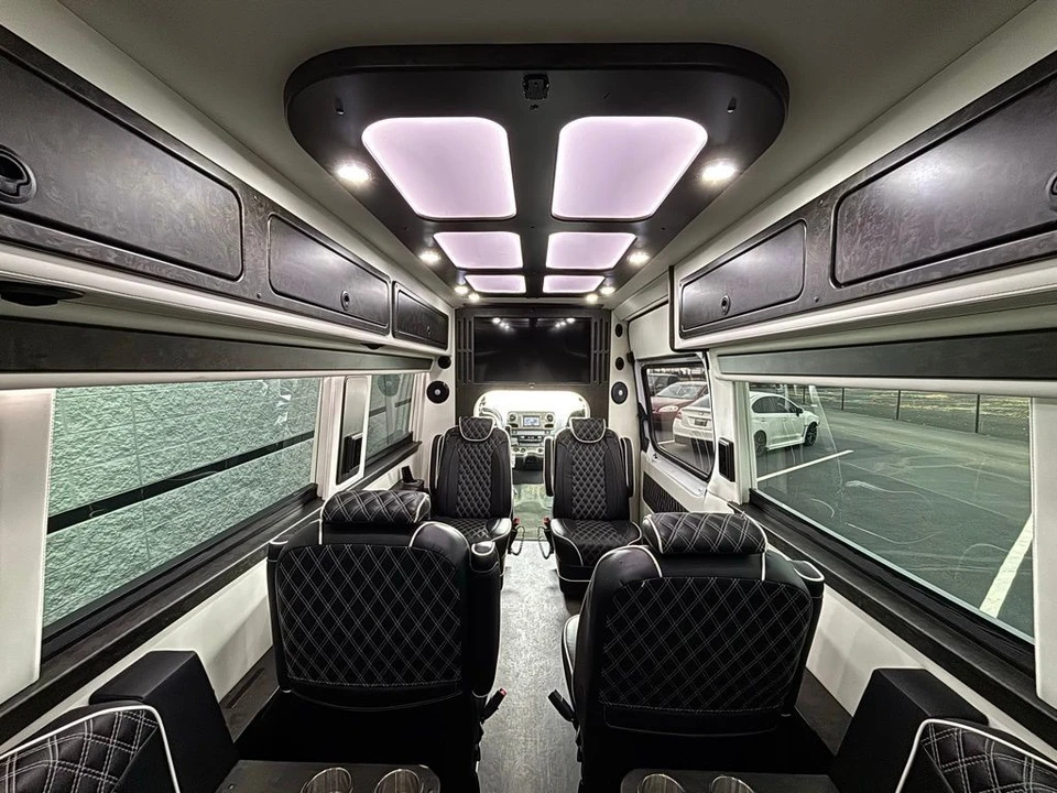 2019 Mercedes-Benz VS30 Sprinter - Image 3 of 21