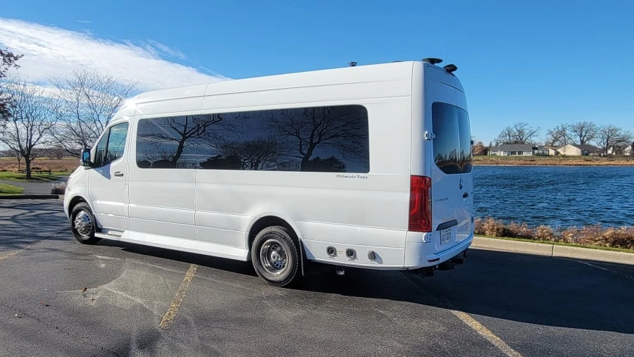 2019 Mercedes-Benz VS30 Sprinter - Image 2 of 31