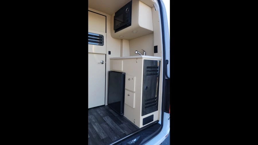 2019 Mercedes-Benz VS30 Sprinter - Image 15 of 31