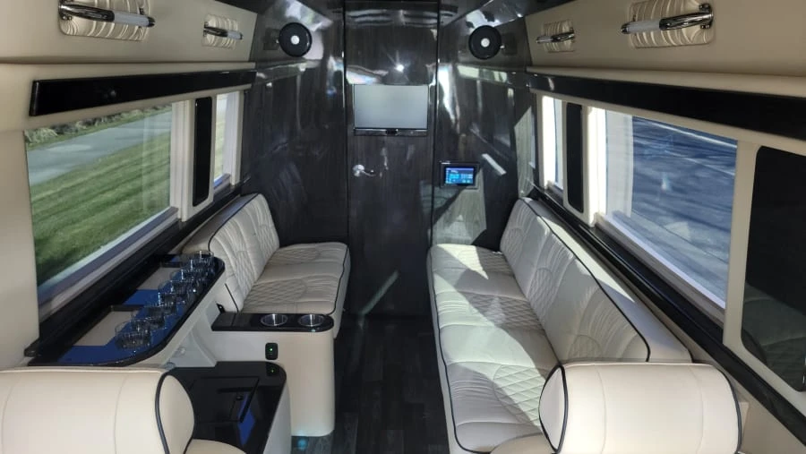 2019 Mercedes-Benz VS30 Sprinter - Image 25 of 31