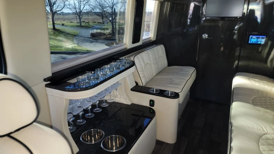 2019 Mercedes-Benz VS30 Sprinter - Image 8 of 31