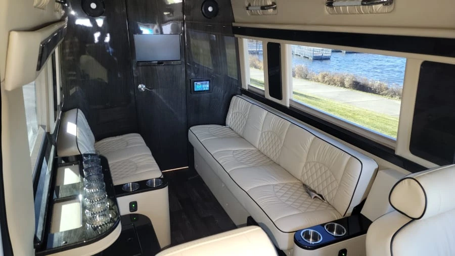 2019 Mercedes-Benz VS30 Sprinter - Image 9 of 31
