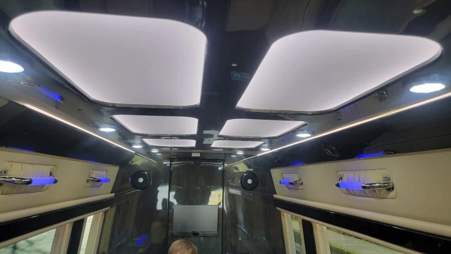2019 Mercedes-Benz VS30 Sprinter - Image 7 of 31