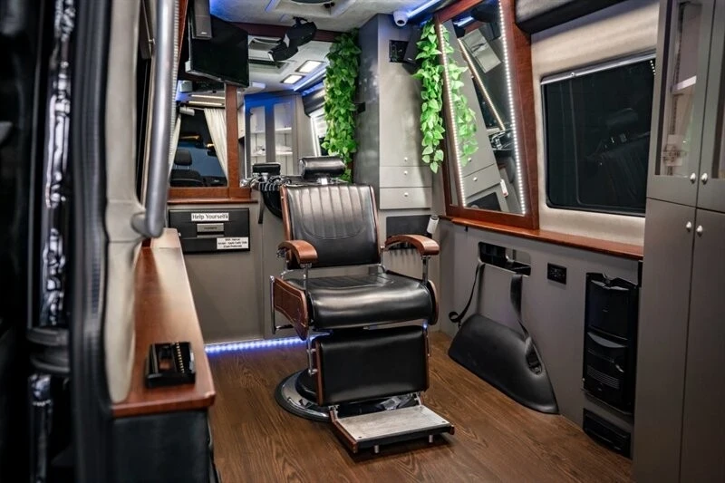 2019 Mercedes-Benz VS30 Sprinter - Image 3 of 21