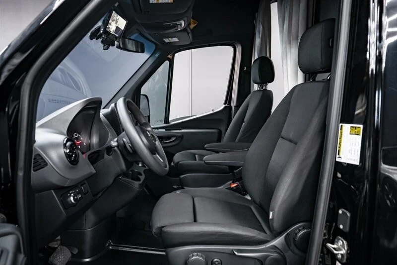 2019 Mercedes-Benz VS30 Sprinter - Image 19 of 21