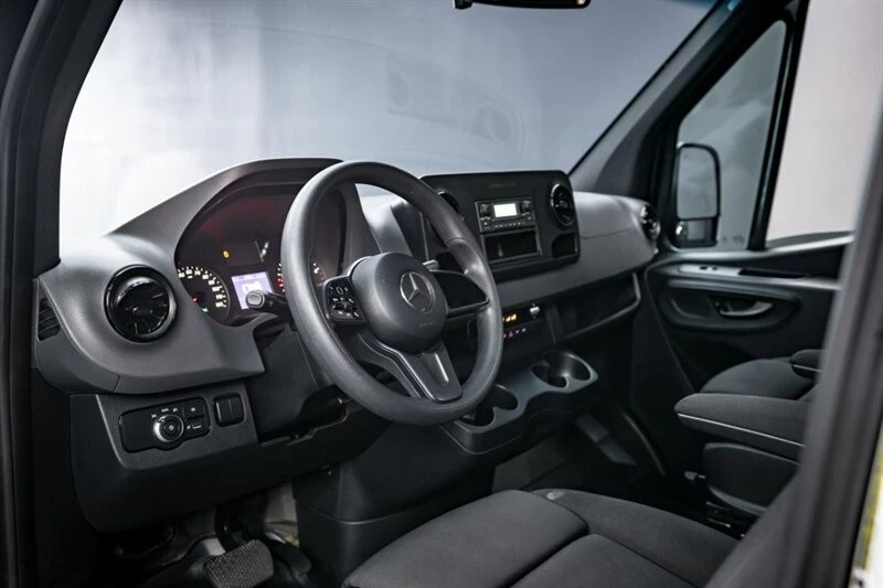 2019 Mercedes-Benz VS30 Sprinter - Image 18 of 21