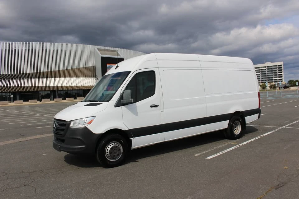 2019 Mercedes-Benz VS30 Sprinter - Image 2 of 20