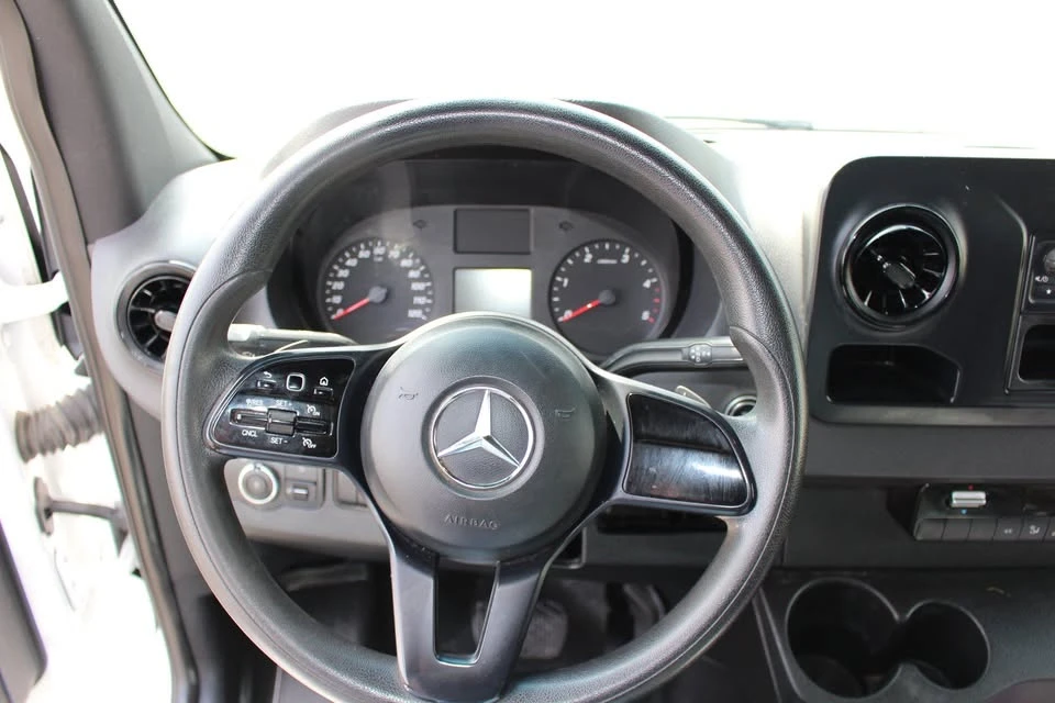 2019 Mercedes-Benz VS30 Sprinter - Image 10 of 20