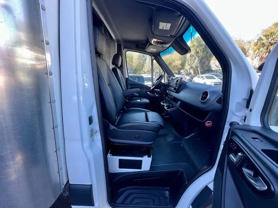 2019 Mercedes-Benz VS30 Sprinter - Image 13 of 20