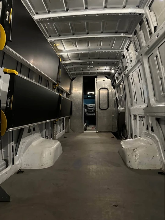 2019 Mercedes-Benz VS30 Sprinter - Image 11 of 16