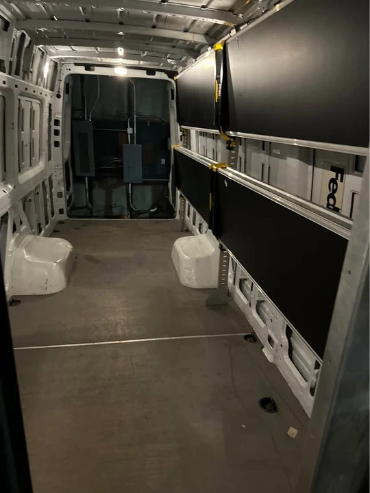 2019 Mercedes-Benz VS30 Sprinter - Image 15 of 16