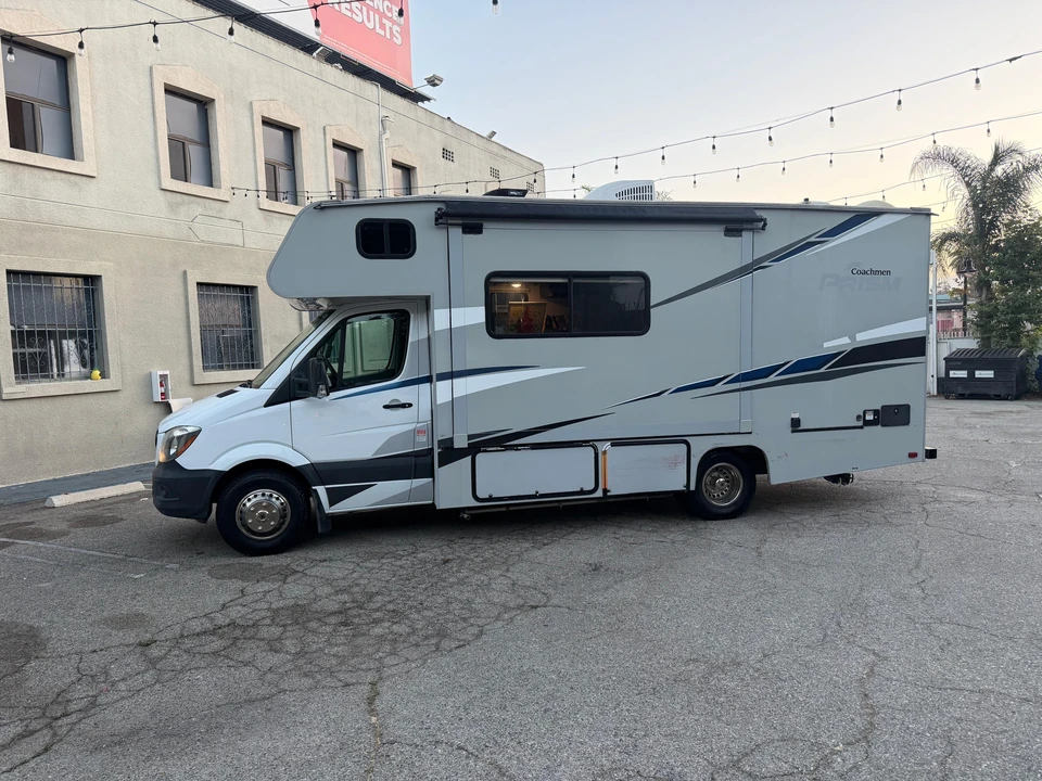 2019 Mercedes-Benz VS30 Sprinter - Image 7 of 31