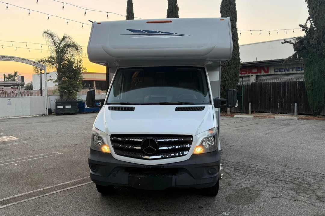 2019 Mercedes-Benz VS30 Sprinter - Image 2 of 31