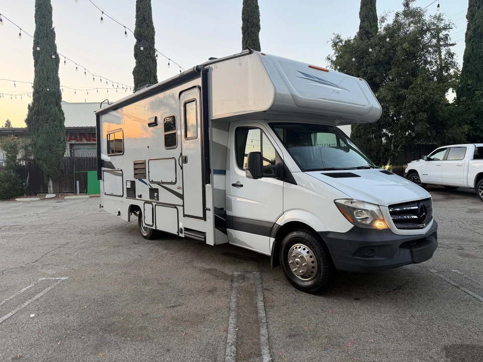 2019 Mercedes-Benz VS30 Sprinter - Image 12 of 31