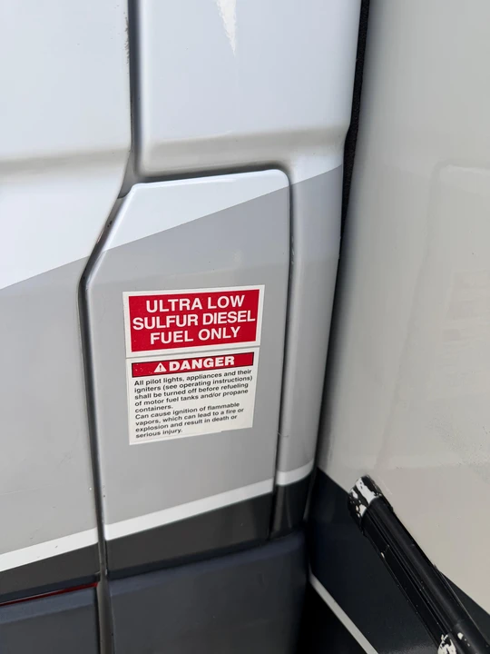 2019 Mercedes-Benz VS30 Sprinter - Image 18 of 31