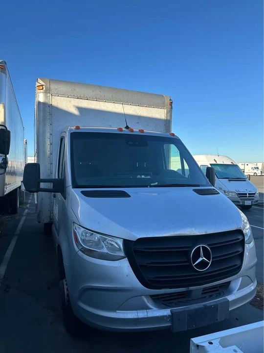 2019 Mercedes-Benz VS30 Sprinter - Image 2 of 20