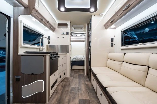 2019 Mercedes-Benz VS30 Sprinter - Image 6 of 8