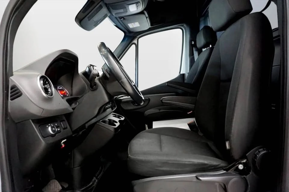2019 Mercedes-Benz VS30 Sprinter - Image 8 of 19