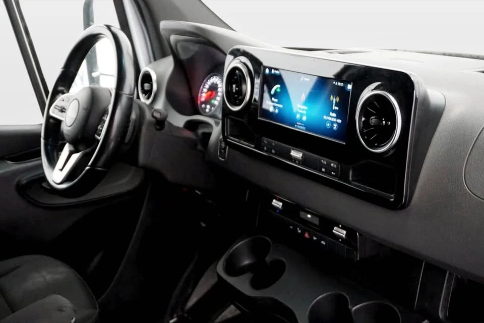 2019 Mercedes-Benz VS30 Sprinter - Image 18 of 19