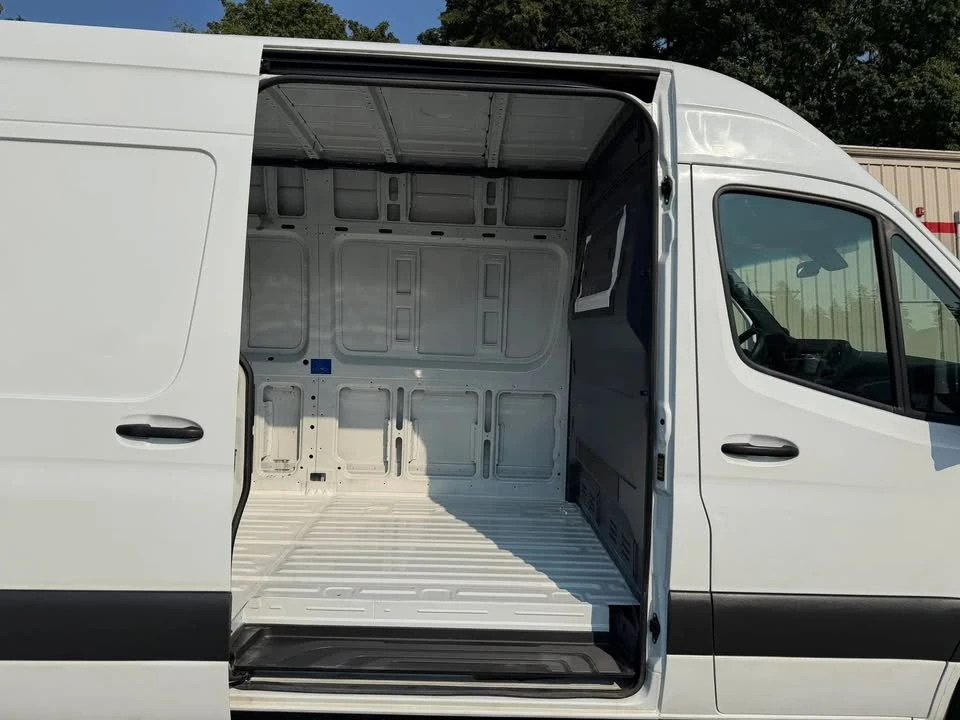 2019 Mercedes-Benz VS30 Sprinter - Image 14 of 15