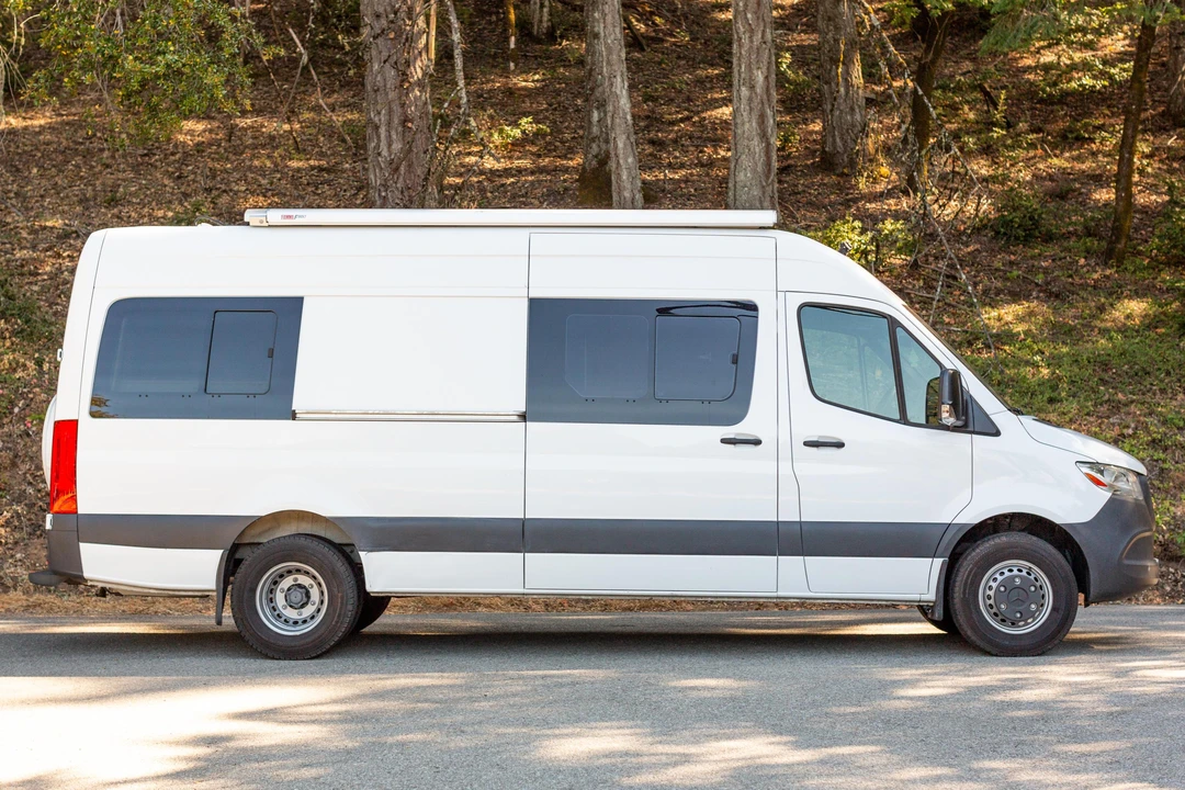 2019 Mercedes-Benz VS30 Sprinter - Image 3 of 31