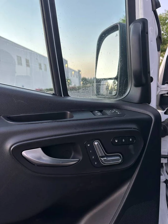 2019 Mercedes-Benz VS30 Sprinter - Image 18 of 23
