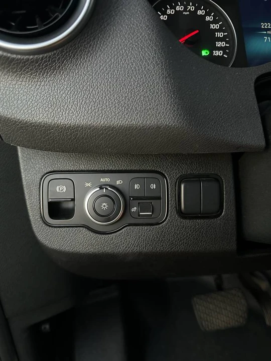 2019 Mercedes-Benz VS30 Sprinter - Image 17 of 23