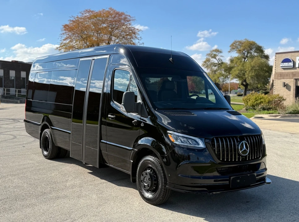 2019 Mercedes-Benz VS30 Sprinter - Image 2 of 21