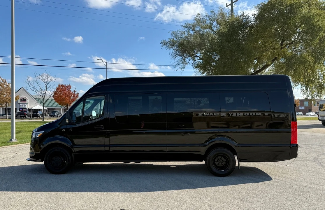 2019 Mercedes-Benz VS30 Sprinter - Image 3 of 21