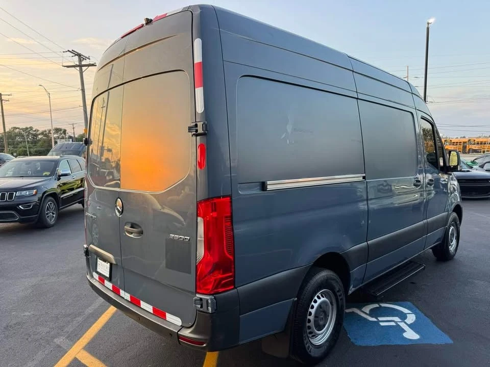 2019 Mercedes-Benz VS30 Sprinter - Image 5 of 19