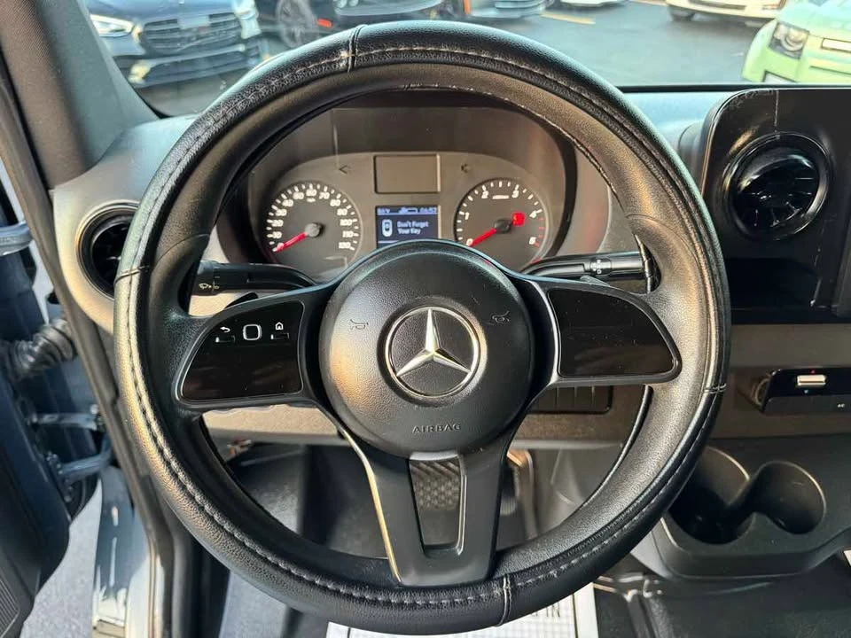 2019 Mercedes-Benz VS30 Sprinter - Image 11 of 19