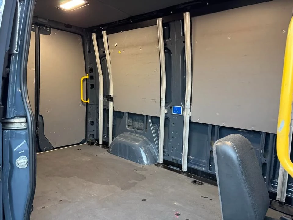 2019 Mercedes-Benz VS30 Sprinter - Image 17 of 19