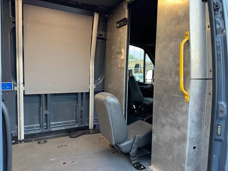 2019 Mercedes-Benz VS30 Sprinter - Image 16 of 19