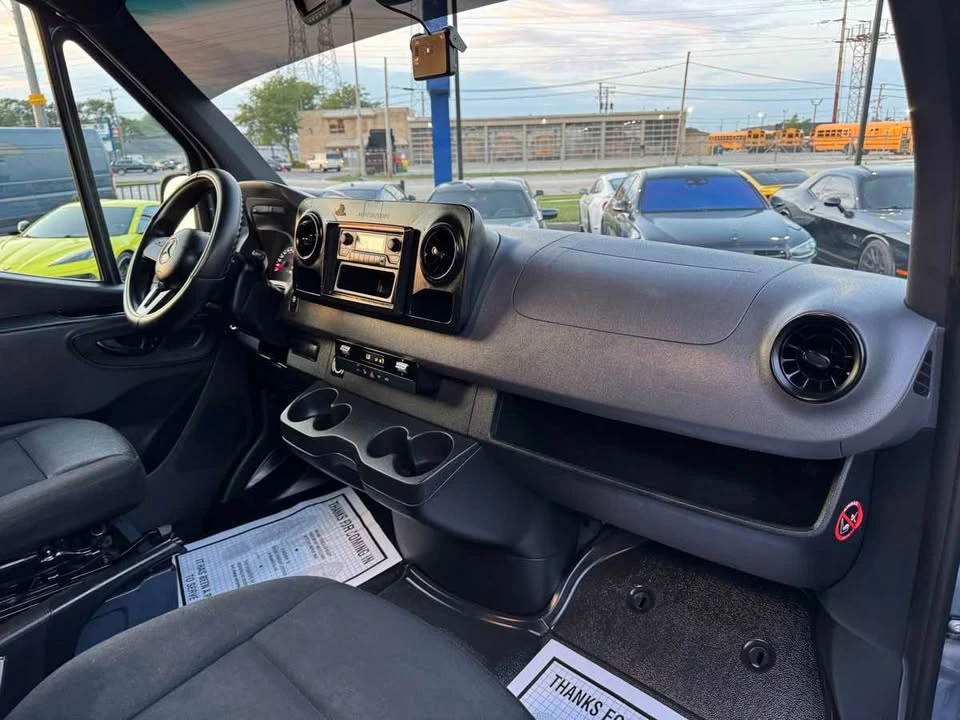 2019 Mercedes-Benz VS30 Sprinter - Image 14 of 19