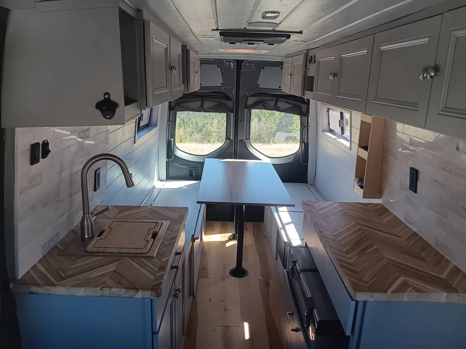 2019 Mercedes-Benz VS30 Sprinter - Image 10 of 21