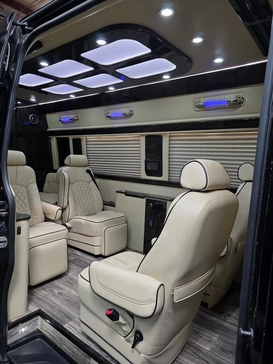 2019 Mercedes-Benz VS30 Sprinter - Image 9 of 12