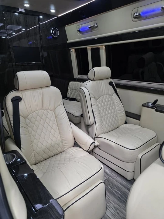 2019 Mercedes-Benz VS30 Sprinter - Image 2 of 12