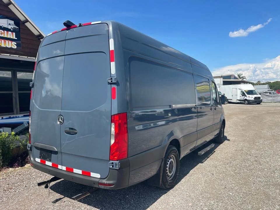 2019 Mercedes-Benz VS30 Sprinter - Image 4 of 17