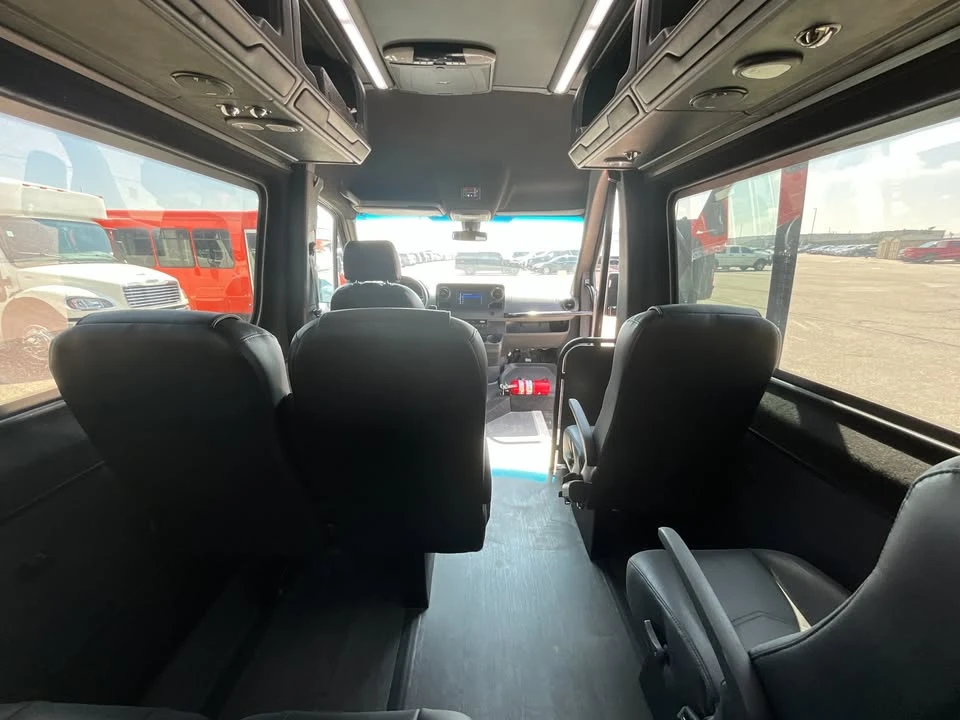 2019 Mercedes-Benz VS30 Sprinter - Image 9 of 11