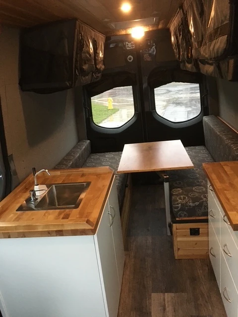 2019 Mercedes-Benz VS30 Sprinter - Image 2 of 3